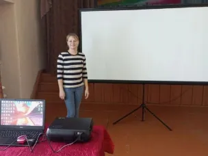В рамках Федерального проекта «Культура малой Родины» в восемь сельских учреждений культуры Шарангской ЦКС были приобретены проекторы и экраны.